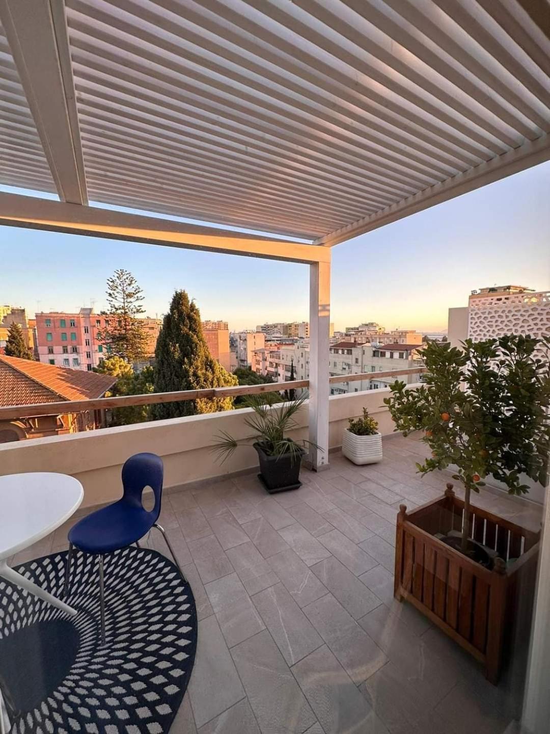 Le Residenze Di Carla - Stampace Hotel Cagliari Luaran gambar