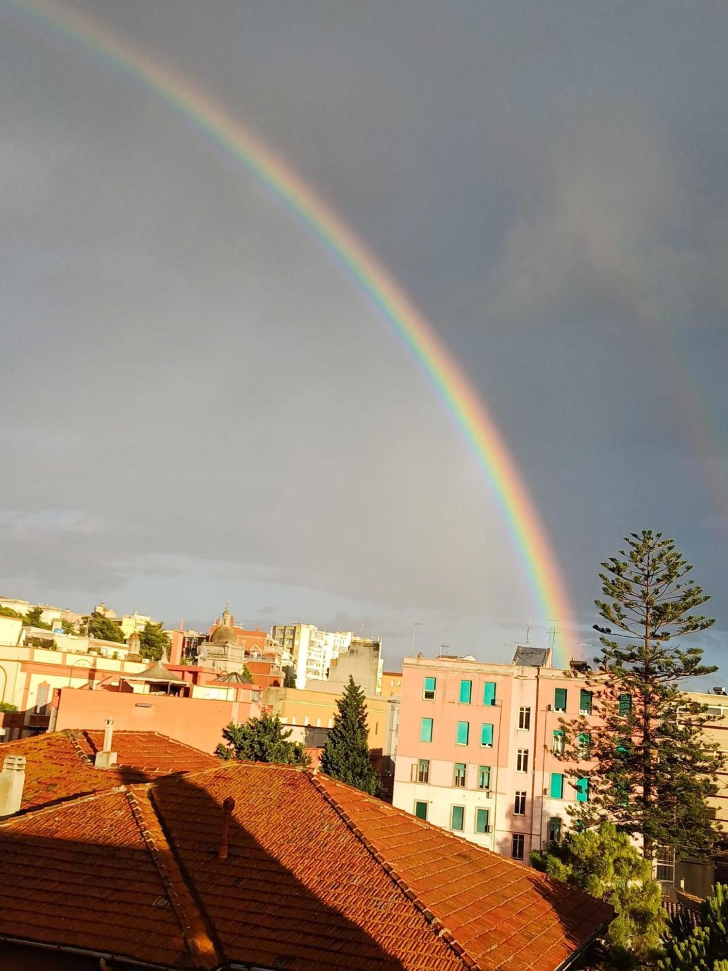 Le Residenze Di Carla - Stampace Hotel Cagliari Luaran gambar