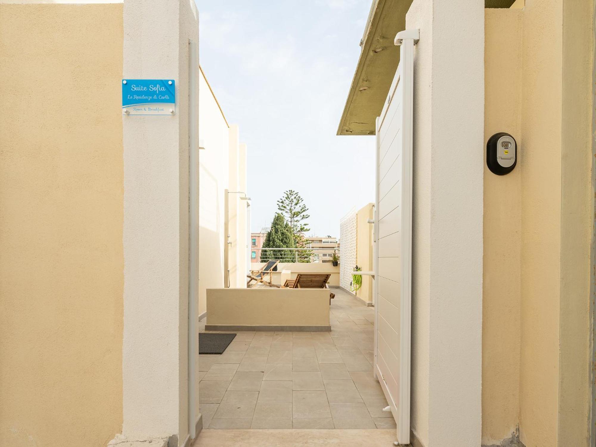 Le Residenze Di Carla - Stampace Hotel Cagliari Luaran gambar