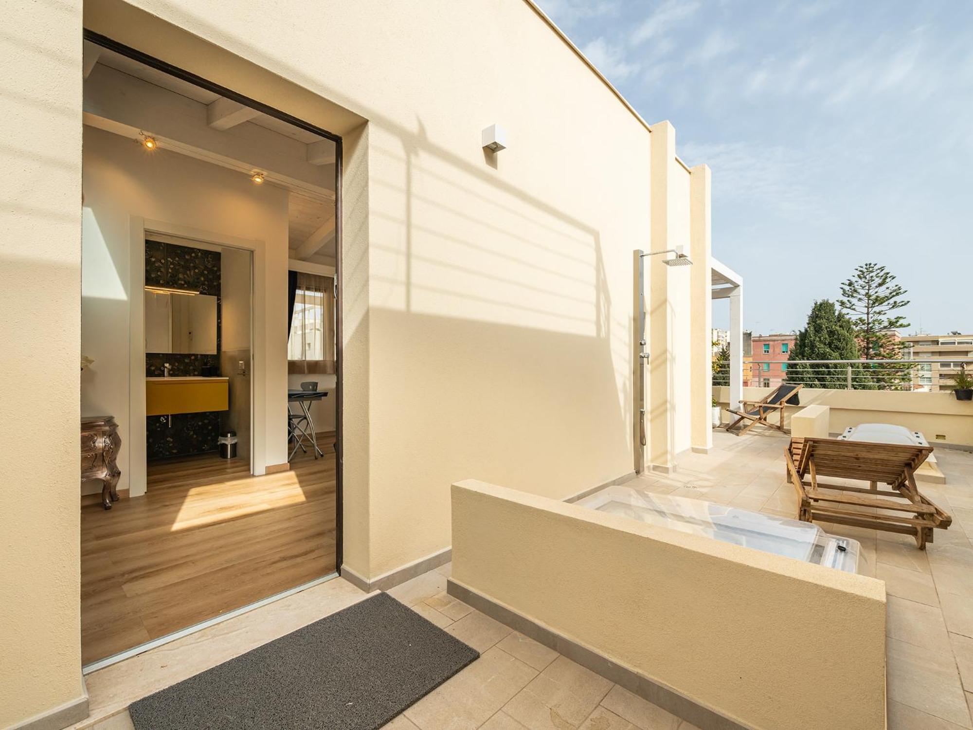 Le Residenze Di Carla - Stampace Hotel Cagliari Luaran gambar